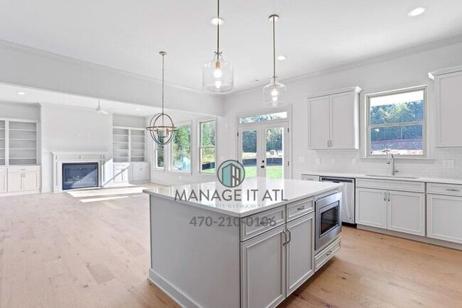 Building Photo - Beautiful 5 bedroom house in Suwanee. Lambert High School district!