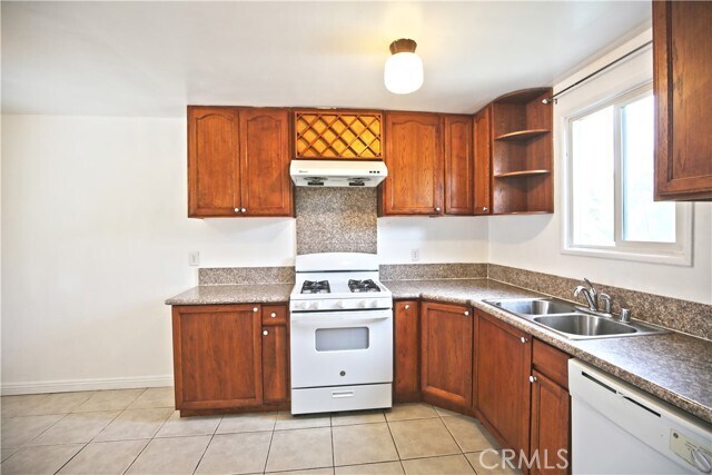 Building Photo - 1211 S 10th Ave