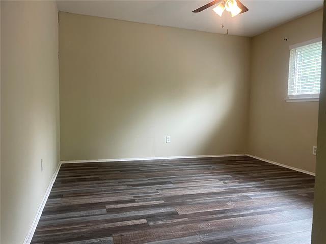 Building Photo - 627 McKown Dr
