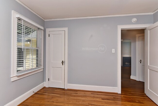 Building Photo - Cottage Home in Plaza Midwood 2Bd/1Bth wit...