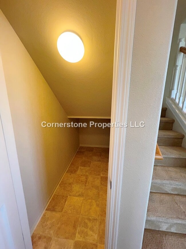 Building Photo - 92-637-637 Welo St