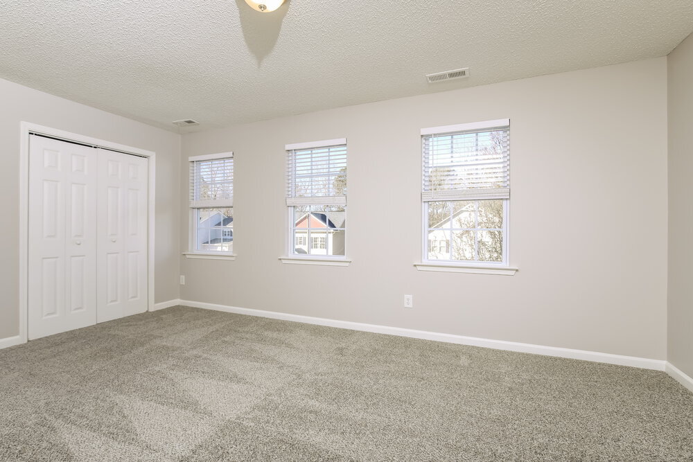 Building Photo - 6920 Spanglers Spring Way