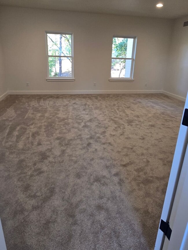 Building Photo - 3 bedroom 2.5 bathroom Custom Built Home