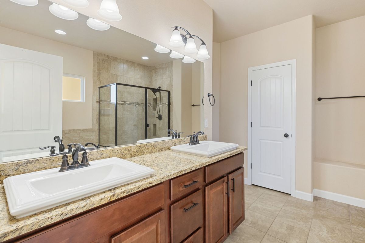 Building Photo - 7563 Bigtooth Maple Dr