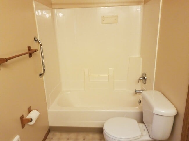 Building Photo - kb1820