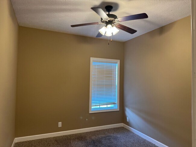 Building Photo - Crosswinds Subdivision! Beautiful 2 Story Rental off Tylertown Rd.