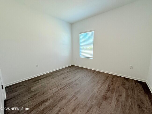 Building Photo - 2308 Shady Breeze Ln