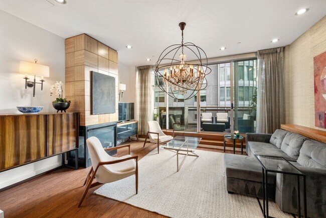 Primary Photo - 88 Kingston St