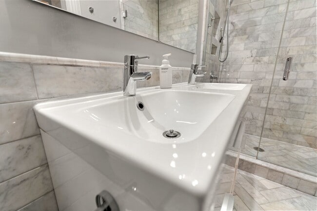 Building Photo - 35 Union Pk