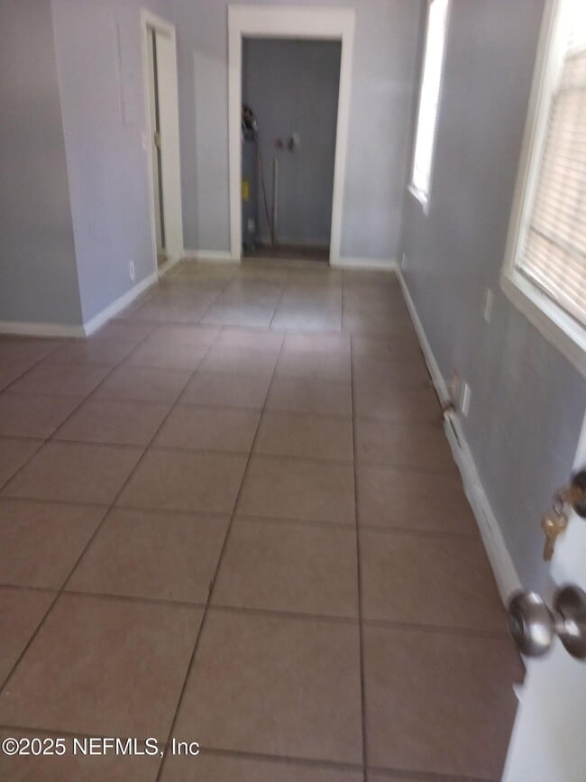 Building Photo - 2124 Danese St