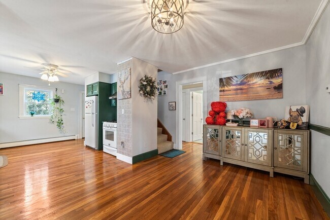 Building Photo - 101 W Plain St