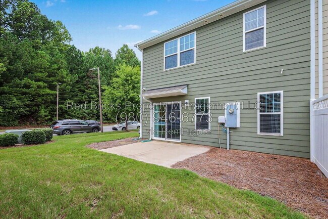 Building Photo - 5013 Spring Arbor Ln