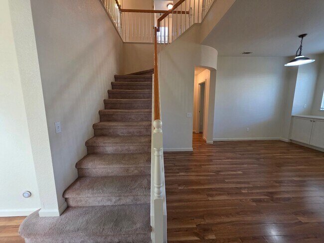 Building Photo - 4 bedroom in north Turlock!