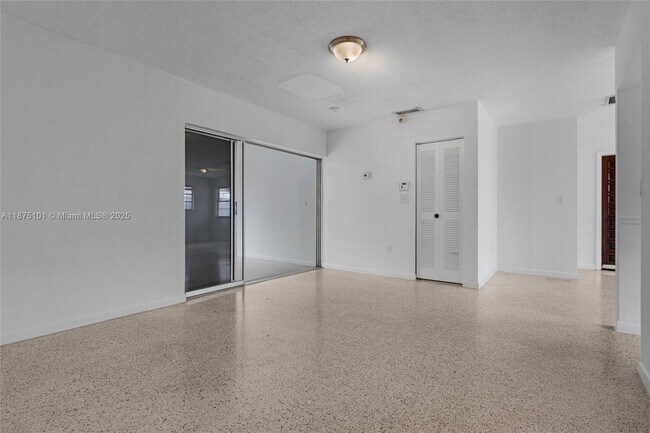 Building Photo - 3269 SW 23rd St