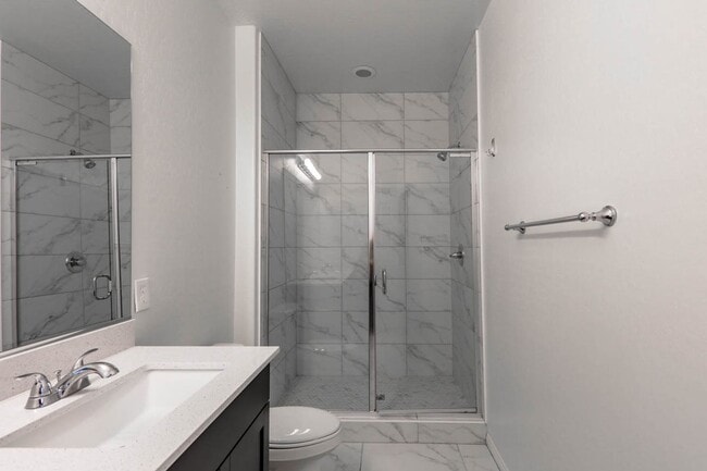 Building Photo - 3 Bed Nicely Upgraded Summerlin TownHome