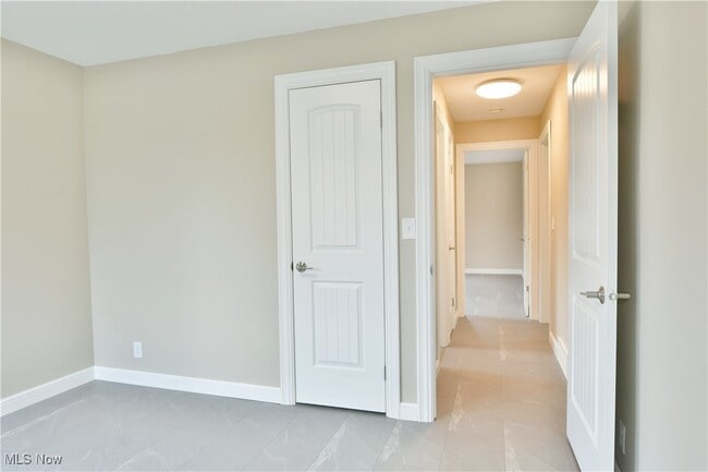 Building Photo - 9190 Warren Painsville