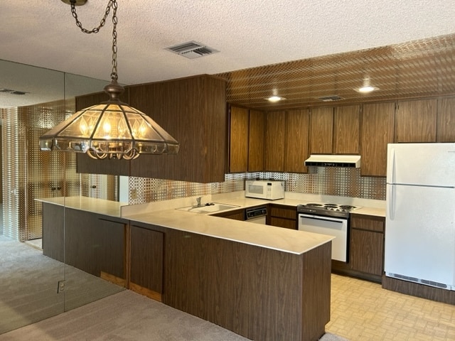 Building Photo - 2604 N Whitewater Club Dr