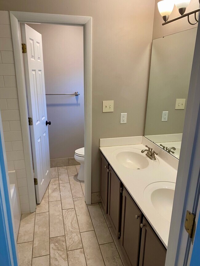Building Photo - 2550 Dilworth Heights Ln