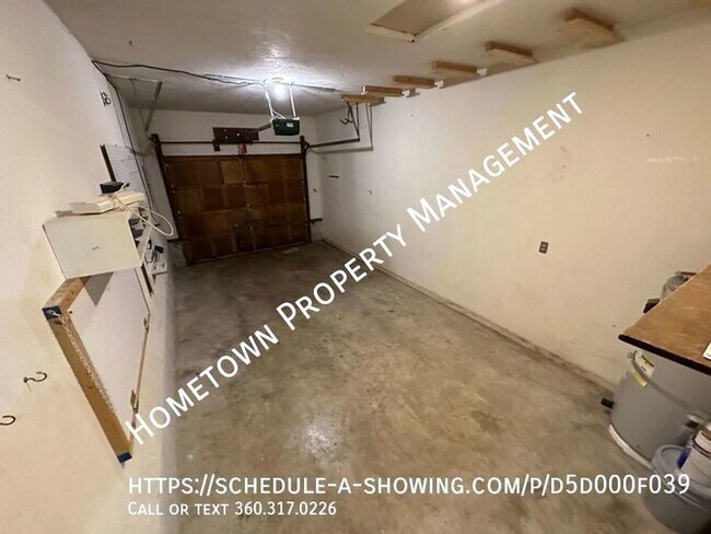 Building Photo - 2 Bedroom 1 Bath Duplex in Hawks Prairie. ...