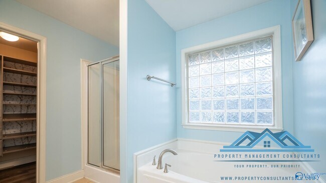 Building Photo - 4620 Carrington Blvd SE