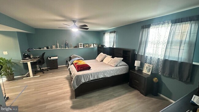 Building Photo - 8111 Brown Ct