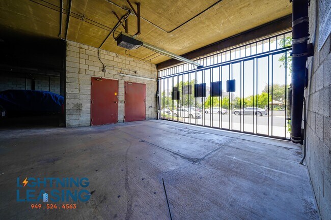 Building Photo - 10250 Commerce St