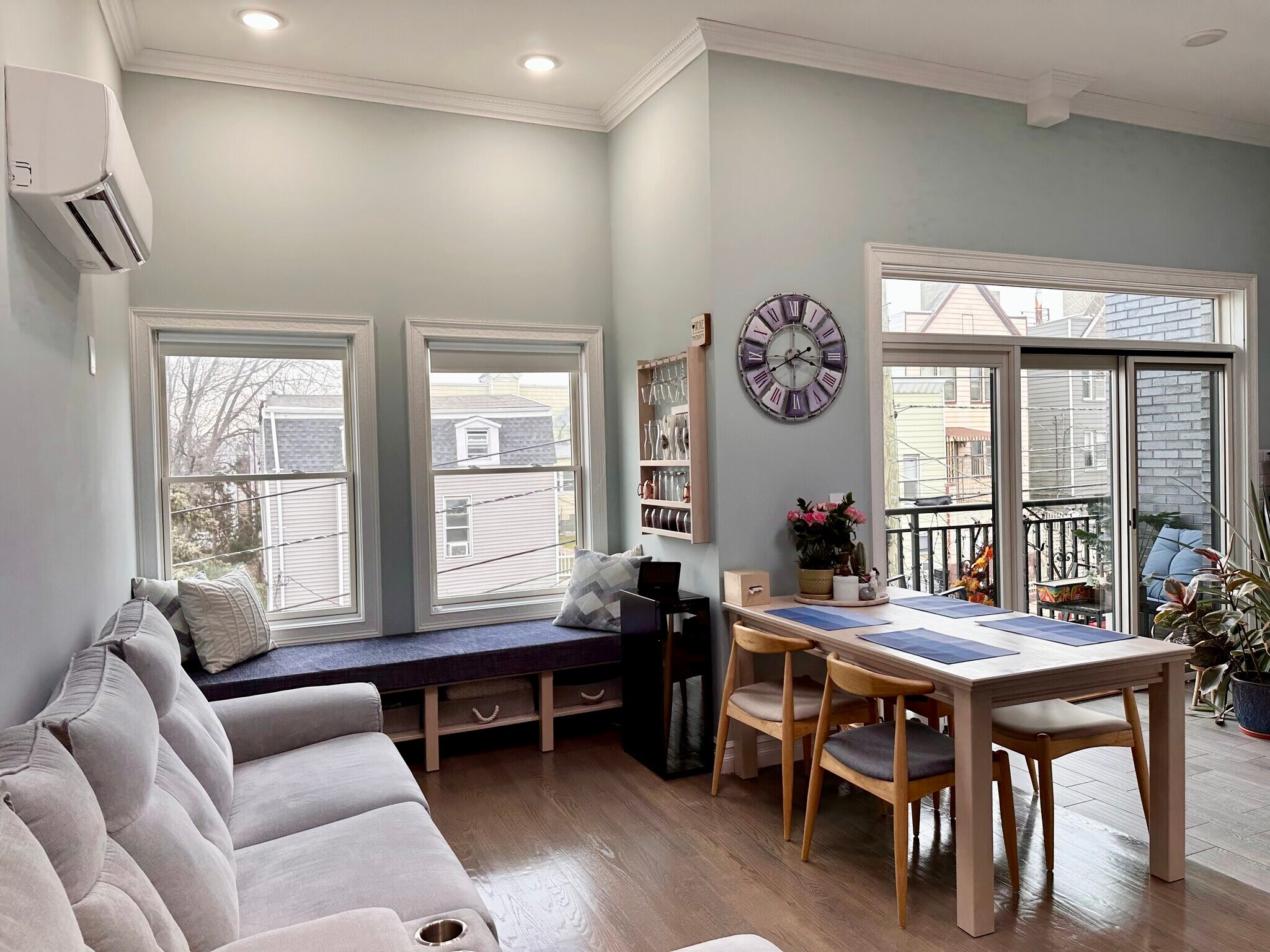 Building Photo - 37 Spruce St