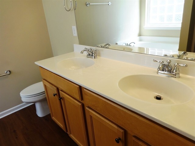 Building Photo - 9029 Robins Nest Way