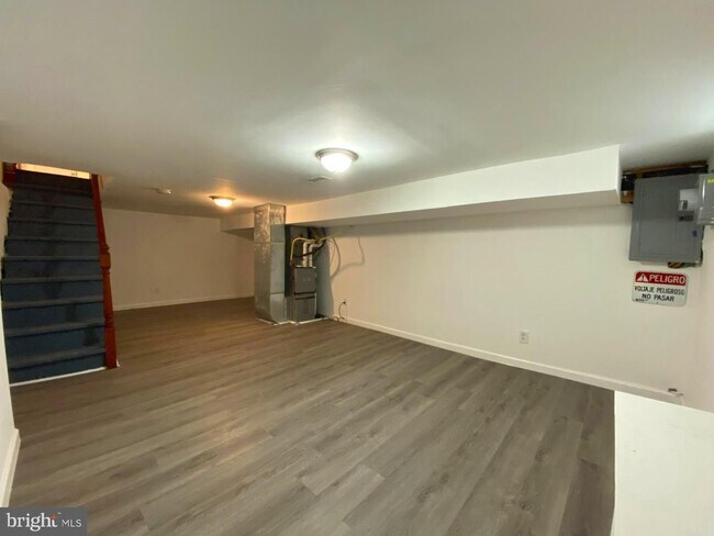 Building Photo - Updated 2-Bedroom Home with Finished Basement and Private Yard Near University City