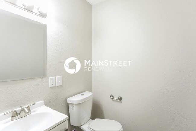 Building Photo - 3 Bedroom Pet-Friendly Home in KANSAS CITY...