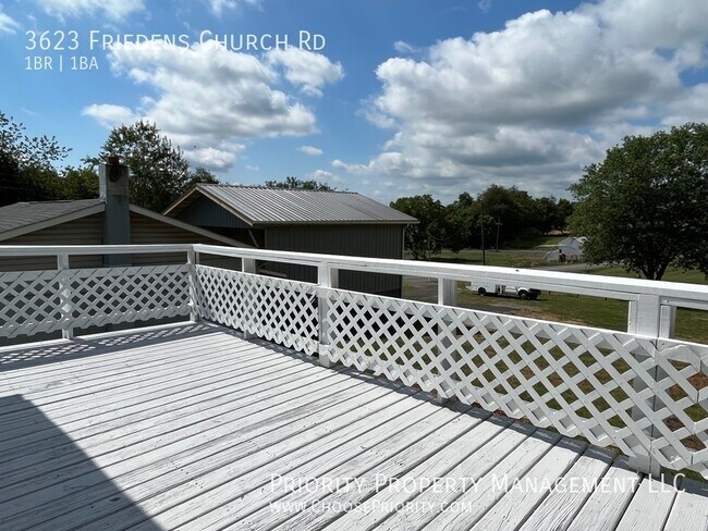 Building Photo - 1 Bedroom, 1 Bathroom Single Family Home, ...