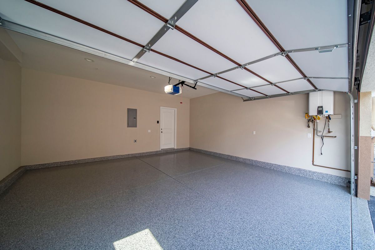 Building Photo - 14102 Edwards St