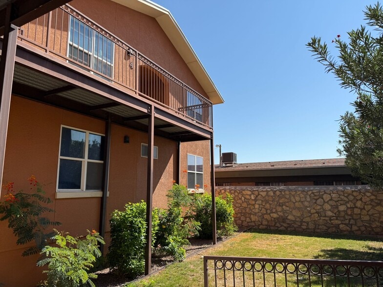 Primary Photo - Diana Drive Apartments