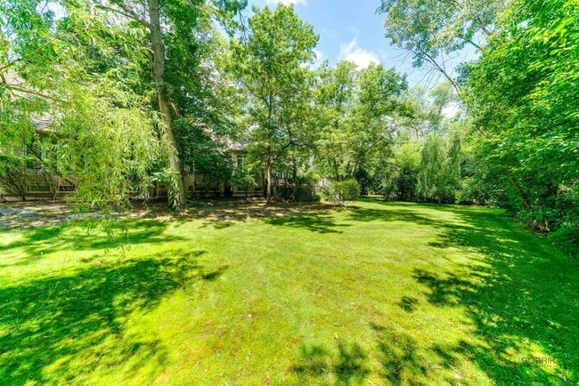 Building Photo - 14 Briarwood Ln