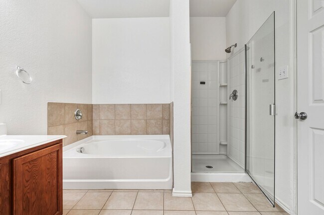 Building Photo - Welcome Home 3-2-2 Melissa ISD