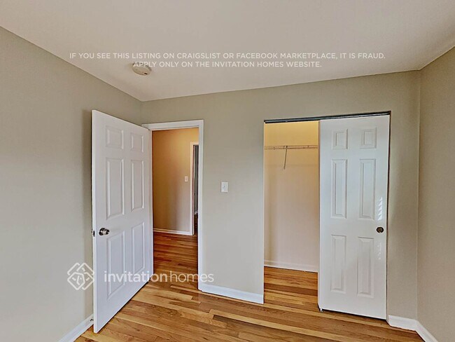 Building Photo - 15447 David Ln