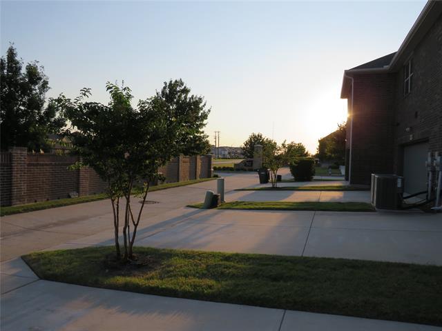 Building Photo - 5829 Boulder Wy