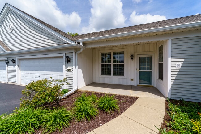 Building Photo - 14068 Palisades Ave