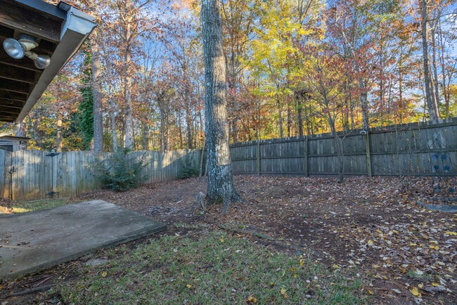 Building Photo - Furnished rental in Chapin