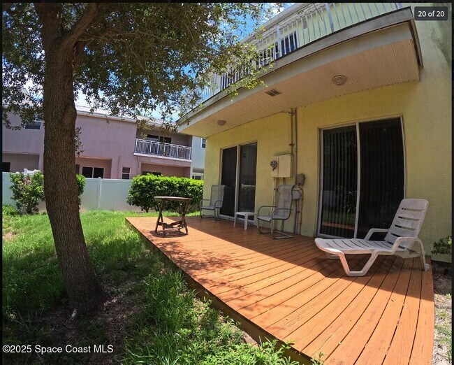 Building Photo - 181 St Lucie Ln