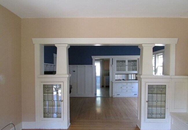 Building Photo - Beautiful 4-Bedroom Home in the Heart of Wallingford