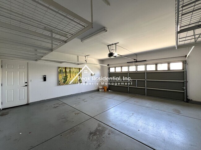 Building Photo - Beautiful 3bd/2.5ba Elk Grove Home