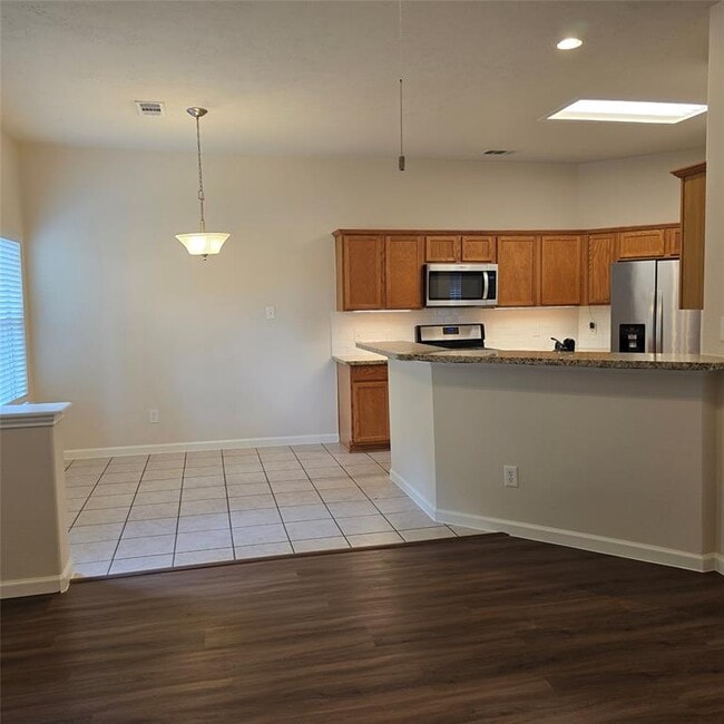 Building Photo - 18518 Dennington Dr