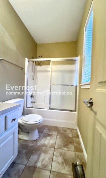 Building Photo - 5245 Overland Dr