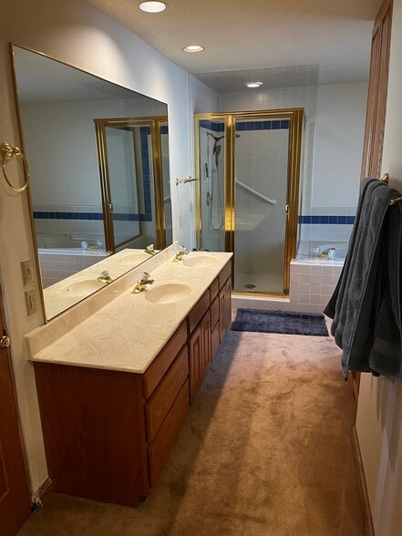 Building Photo - 7182 Stagecoach Dr