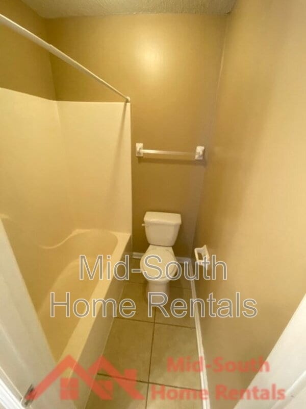 Building Photo - 4417 Willow Springs Cove