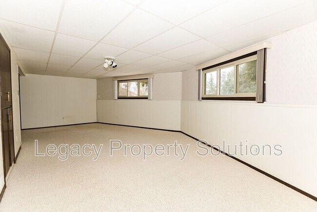 Building Photo - 601 W Interstate Ave