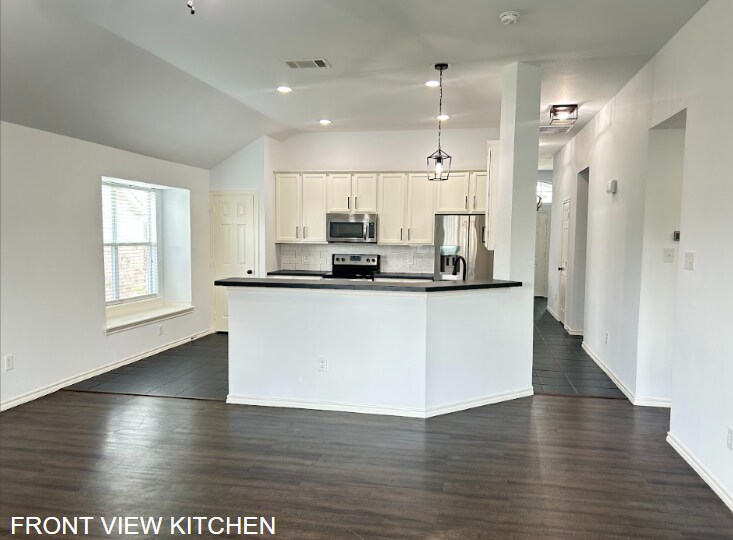 Building Photo - 4517 Woodbluff Dr