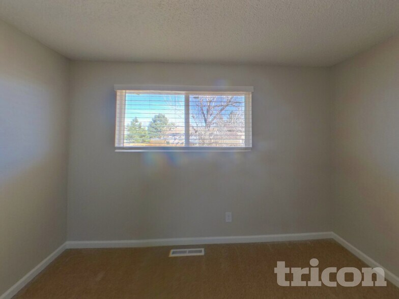 Building Photo - 4080 Candea Ct