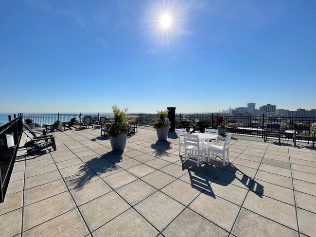Building Photo - 4950 N Marine Dr